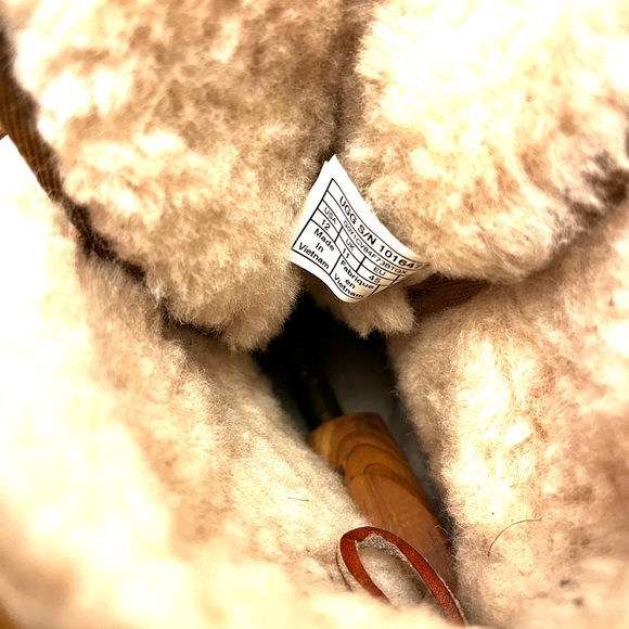 Ugg Men’s Neumel Chukka Chestnut Boots sz 12 flawed - Picture 8 of 16